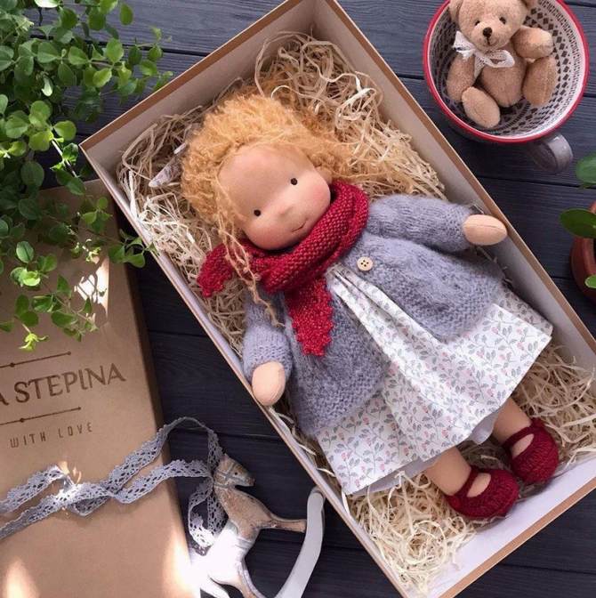 Family Doll - Schattige handgemaakte Waldorfpop